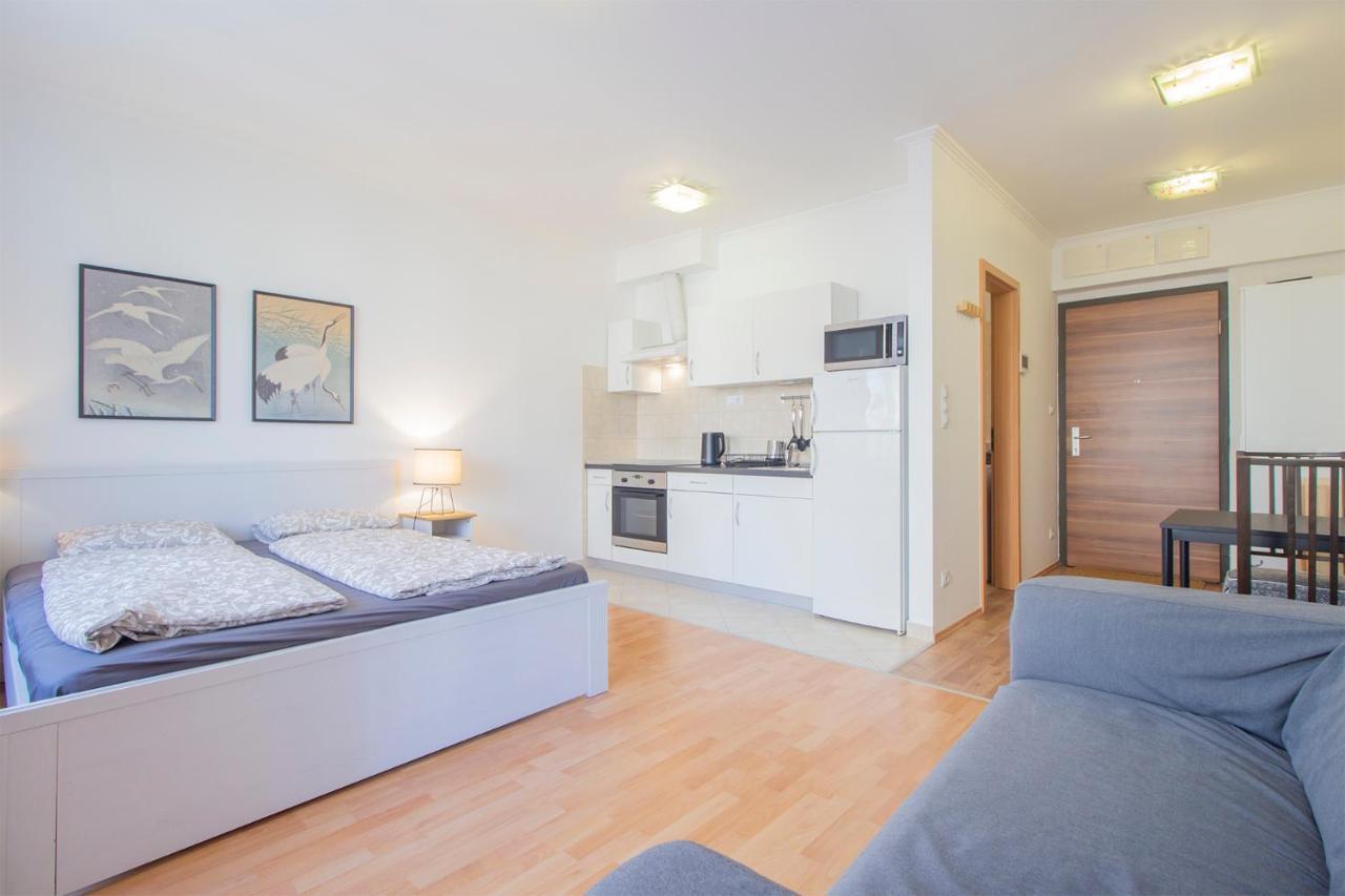 Apartmán Corvin Modern Studio With Ac, Parking Budapešť Exteriér fotografie